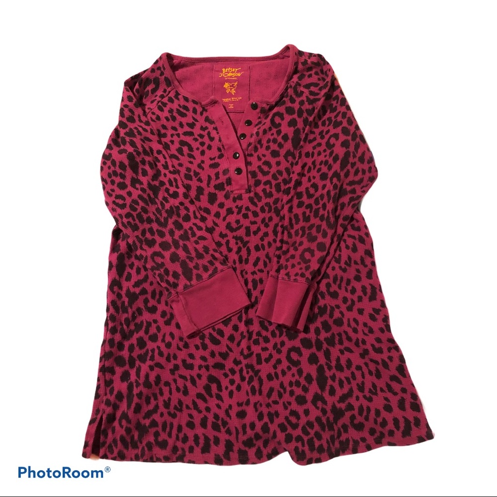 Betsey Johnson intimates shirt sz M